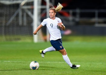 Entretien exclusif – Eugénie Le Sommer comme vous ne l’avez jamais vue !