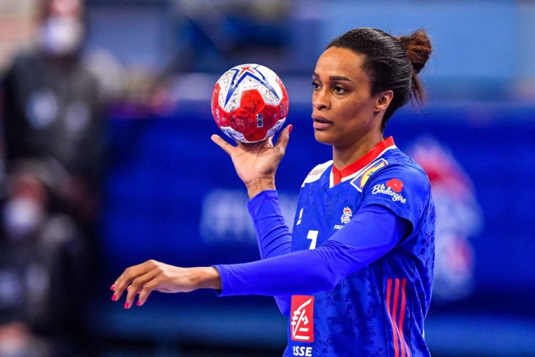 Handball : la France domine le Danemark en amical