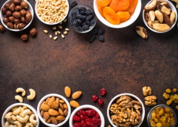 Le match des fruits secs : oléagineux VS fruits déshydratés