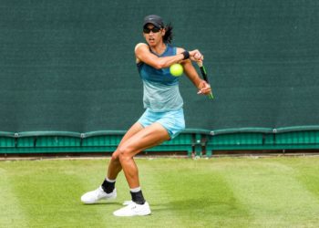 WTA – Charleston: Astra Sharma créé la surprise et bat Ons Jabeur en finale