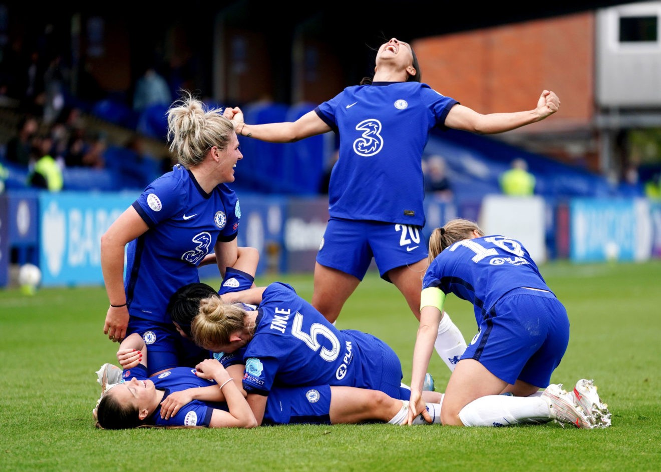 Ligue des Champions féminine : Chelsea renverse le Bayern et va défier le FC Barcelone en finale