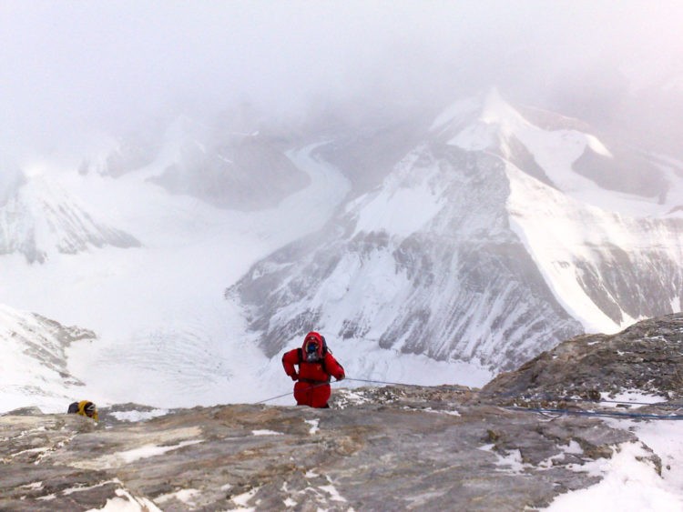 Nouveau record féminin pour l’ascension de l’Everest