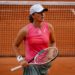 Roland-Garros : Iga Swiatek file au troisième tour