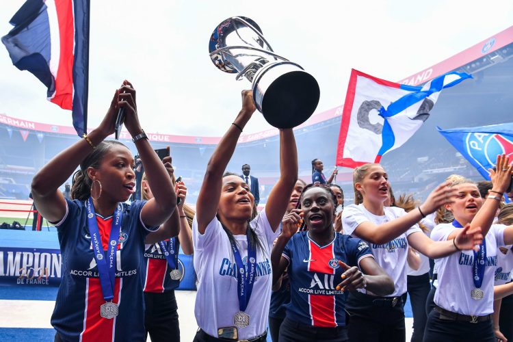Une prime de 40 000 euros versée à chaque joueuse du PSG