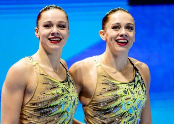 Natation synchronisée : les jumelles Charlotte et Laura Tremble qualifiées pour les JO !