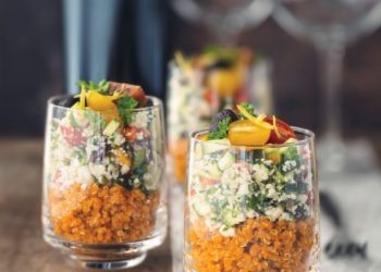 Dîner léger : couscous de chou-fleur et quinoa épicé