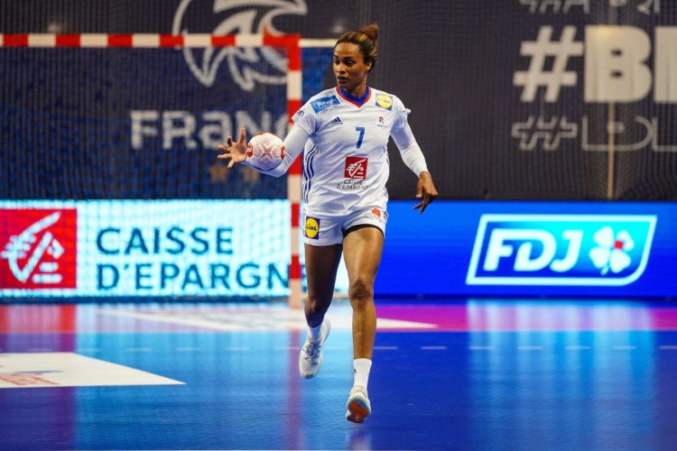 JO 2020 – L’équipe de France féminine de handball finit bien sa préparation en battant le Monténégro