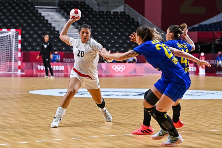 JO 2020 / Handball : les Bleues filent en quarts