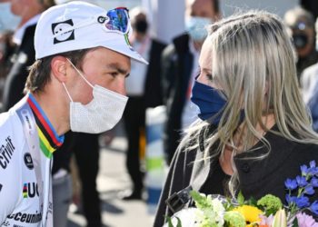 Marion Rousse et Julian Alaphilippe présentent leur bébé à leurs followers !
