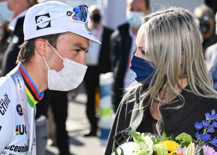 Marion Rousse et Julian Alaphilippe présentent leur bébé à leurs followers !