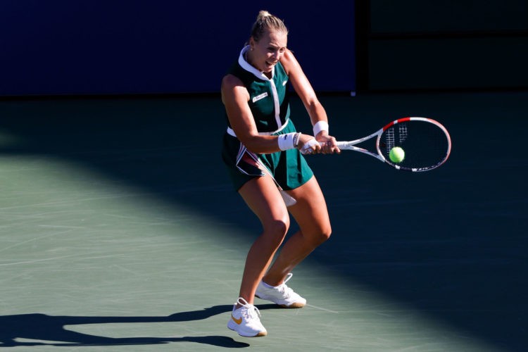 WTA: Kontaveit bat Sakkari en finale à Ostrava