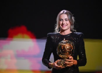 Ballon d’Or féminin 2021 : la Barcelonaise Alexia Putellas sacrée