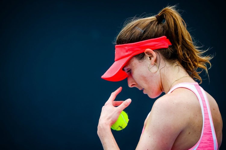 Tennis : Alizé Cornet craque, les Bleues disent déjà adieu à la Billie Jean King Cup