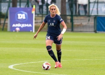 Football / PSG – L’image impressionnante de la jambe lacérée de Kheira Hamraoui