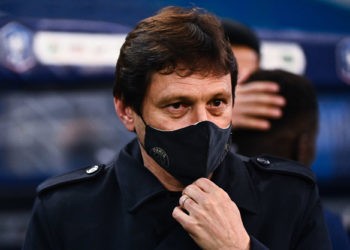 Football – Report PSG / OL : Leonardo monte au créneau