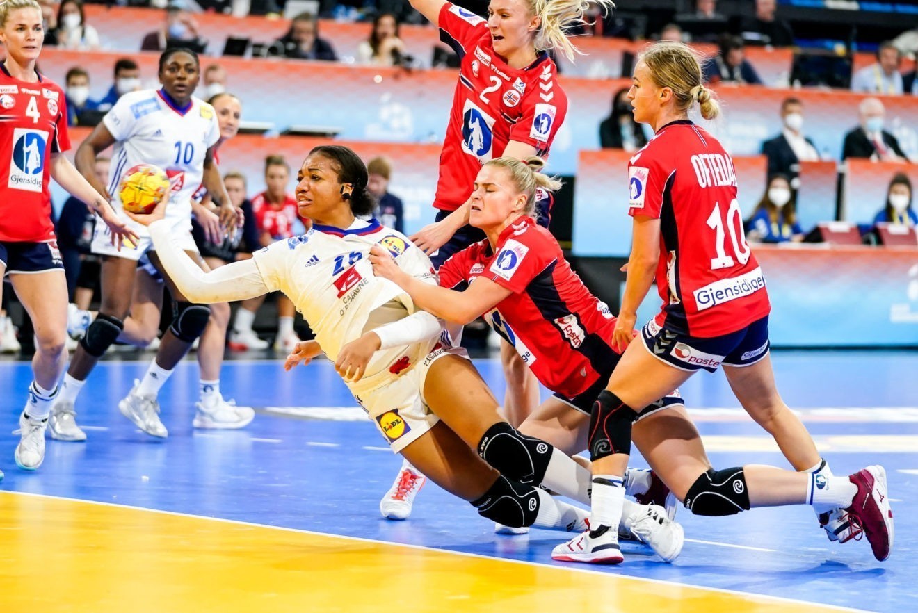 Mondial de handball : Les Françaises sacrées vice-championnes du monde !