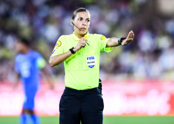 Football : Stéphanie Frappart élue meilleure arbitre féminine du monde