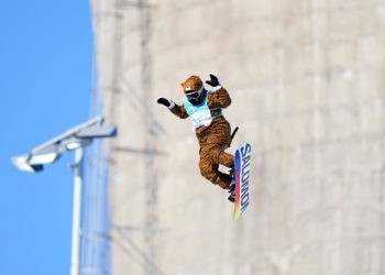 JO-2022 / Snowboard big air: Lucile Lefèvre termine sa carrière déguisée… en tigre !
