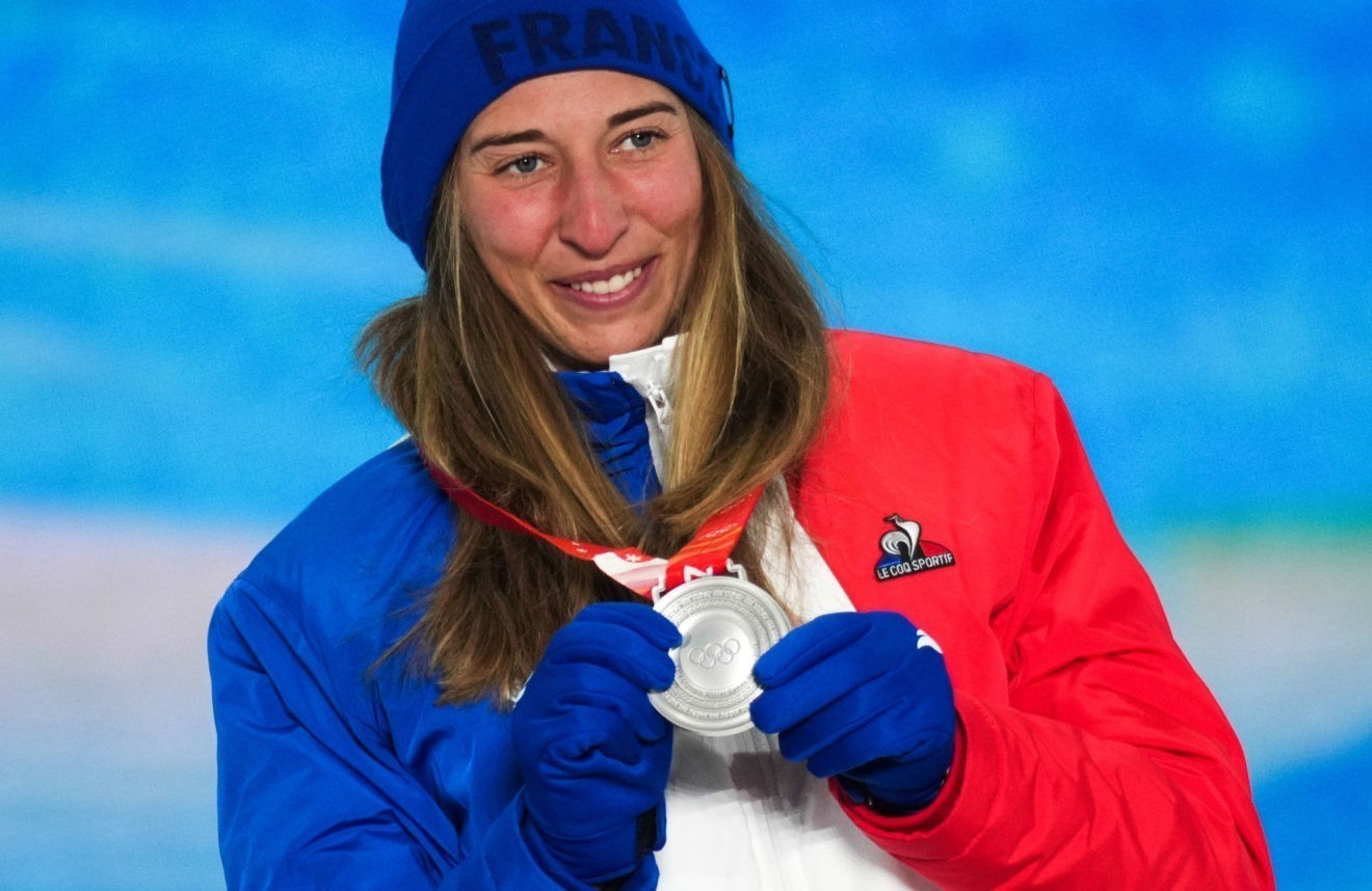 JO 2022 / Snowboard cross : Chloé Trespeuch remporte la médaille d’argent !