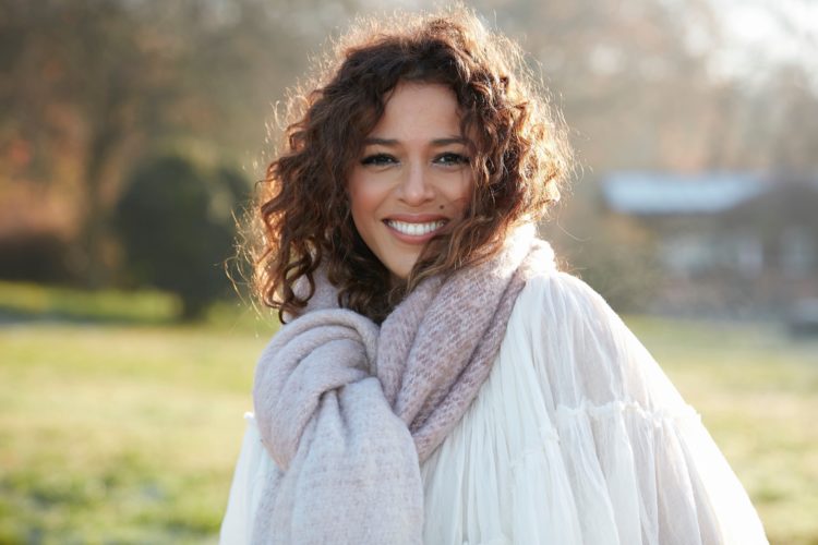 Nâdiya de la piste à la scène- Avant d’être artiste, elle était athlète de haut niveau !