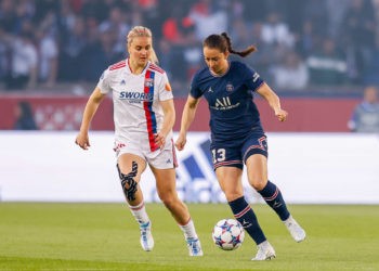 Football / Ligue des Champions : l’OL terrasse le PSG au Parc des Princes et s’offre une finale de rêve contre le Barça