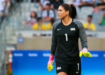Hope Solo, ancienne star du football, poursuivie par la justice pour avoir mis en danger ses enfants