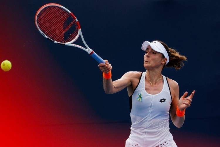Tennis : Alizé Cornet craque déjà, la France menée 1-0 par l’Italie en Billie Jean King Cup