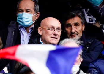 Rugby : Bernard Laporte mécontent après la défaite des Bleues