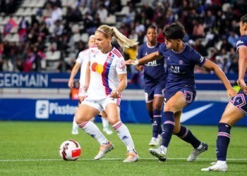 Football – L’OL bat le PSG grâce à Macario et remporte la D1 Arkema !