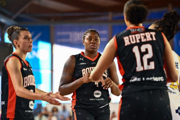 Basket / Championnat de France : Bourges domine Lyon et prend les commandes de la finale