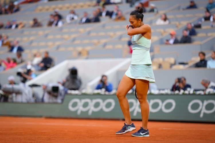 Tennis / Roland-Garros : Zheng a été gênée par ses règles lors du match contre Swiatek