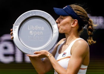 Tennis : la Russe Alexandrova crée la surprise en remportant le tournoi de ‘s-Hertogenbosch