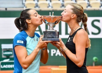 Tennis / Roland-Garros – Kristina Mladenovic et Caroline Garcia remportent le titre en double !