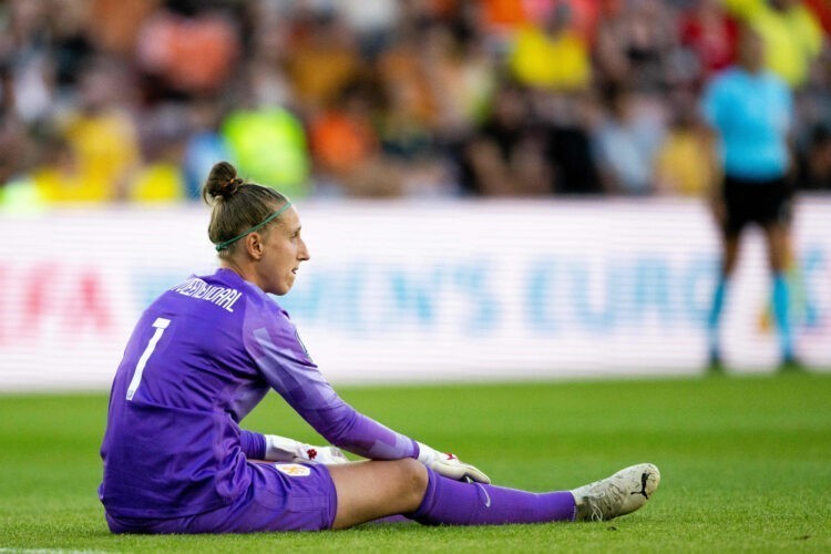 Football – La gardienne des Pays-Bas van Veenendaal prend sa retraite prématurément