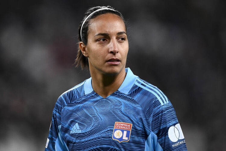 Football – Sarah Bouhaddi voudrait quitter l’OL
