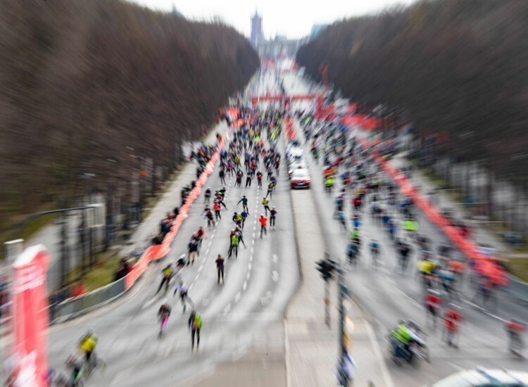 Marathon – L’Ethiopienne Tigist Assefa remporte le marathon de Berlin