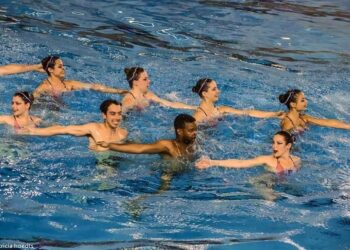 Paris Aquatique : La natation artistique pour tous, y compris pour les hommes !