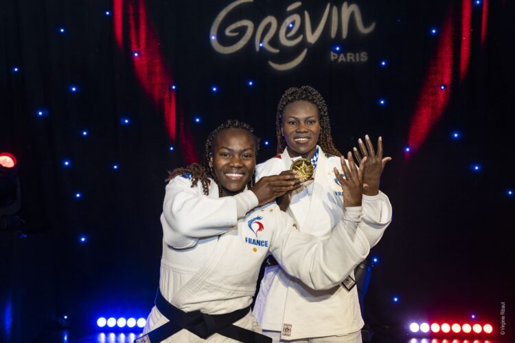 VIDÉO – Découvrez la statue de Clarisse Agbegnenou exposée au Musée Grévin