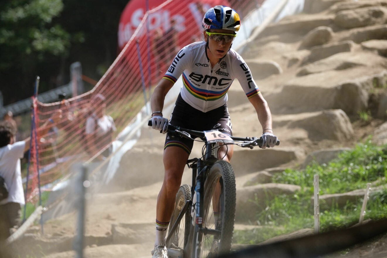 Cyclisme - 4e titre de championne du monde, Ferrand-Prévot voit la vie en arc-en-ciel !
