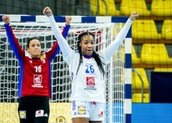 Handball : les Bleues battent le Monténégro et entrevoient les demi-finales de l’Euro