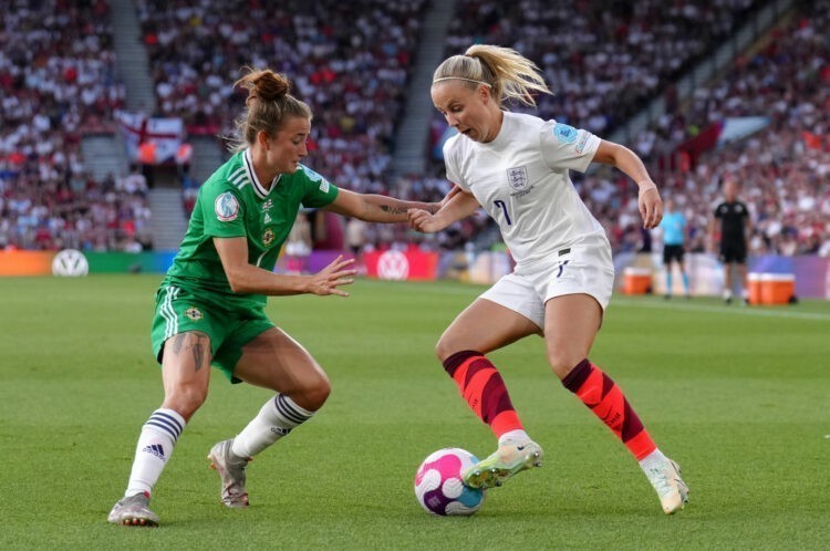 Football – Mondial au Qatar ? L’internationale anglais Beth Mead prend position : « Malheureusement, l’argent a parlé »
