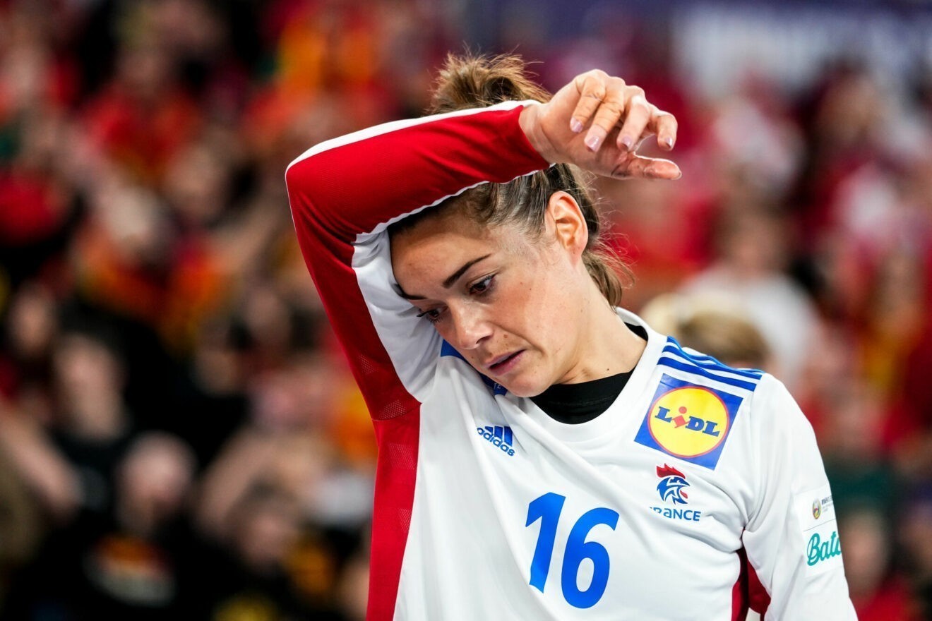 Handball - Cléopâtre Darleux arrêtée pour une ＂durée indéterminée＂ en raison d'une commotion cérébrale