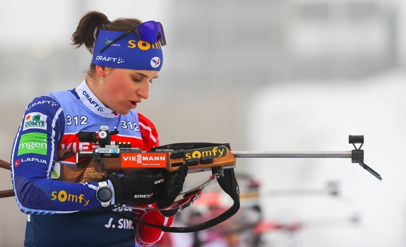 Biathlon : Julia Simon décroche le bronze sur la mass start, la Suédoise Oeberg sacrée