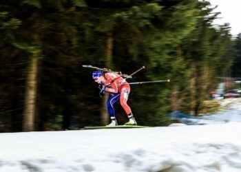 Biathlon: les Français sacrés sur le relais mixte de Nove Mesto