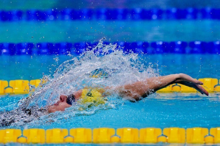Natation : L’impressionnant nouveau record du monde du 200 dos, réalisé par McKeown !