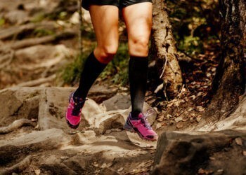 Chaussettes de récupération Compex : l’atout indispensable à ajouter à nos entraînements