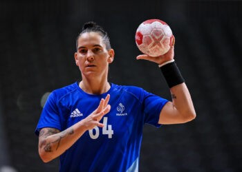 Handball – Alexandra Lacrabère annonce la fin de sa carrière