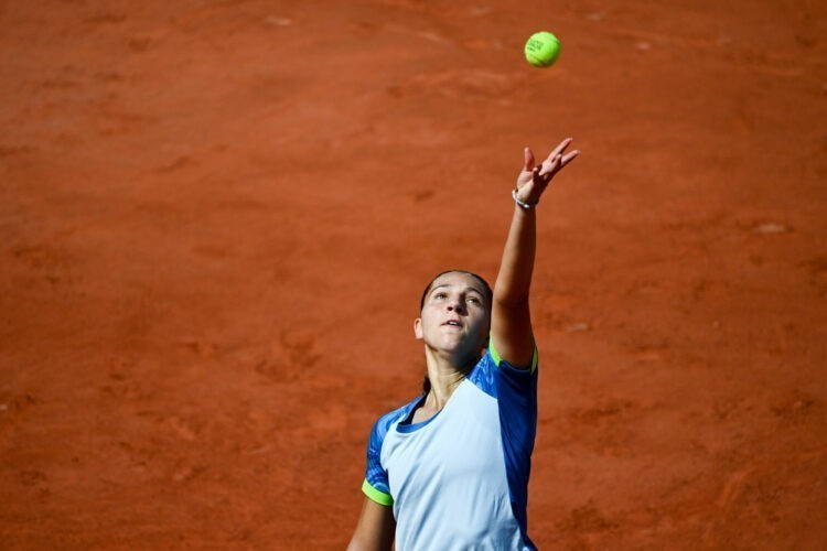 Tennis / Roland-Garros : Diane Parry passe au second tour