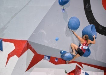 L’escalade de bloc, un sport qui se féminise 