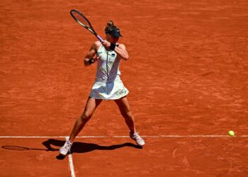 Tennis – Roland-Garros : La Brésilienne Haddad Maia fait tomber Jabeur et file en demies !